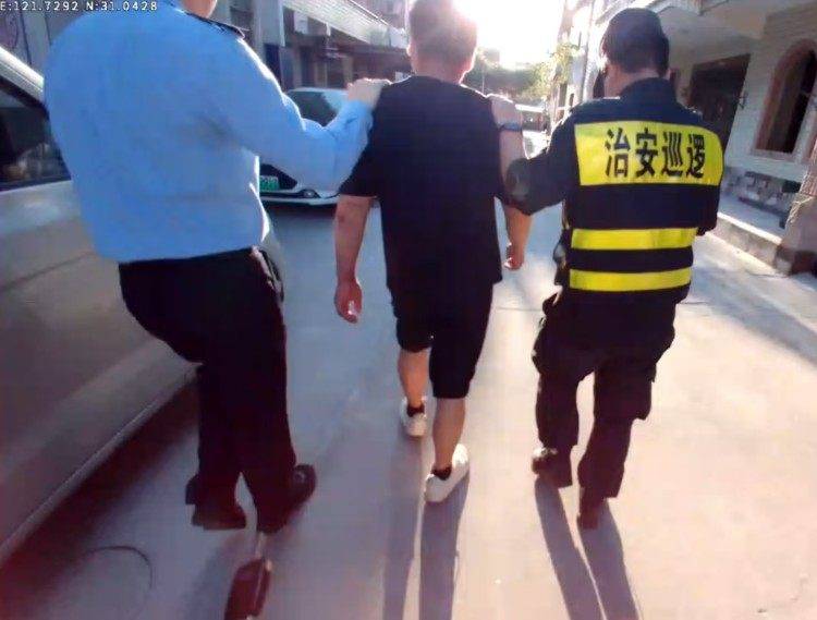 体育皇冠信用网站_每月稳定收入8000多元却忍不住经常偷快递体育皇冠信用网站，上海一男子被刑拘