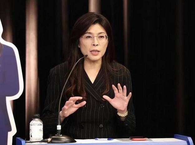 皇冠信用网开户_两岸和平统一还远吗？登机赴京前皇冠信用网开户，郑丽文公布人事名单，朱立伦回应特殊，不准打破惯例！