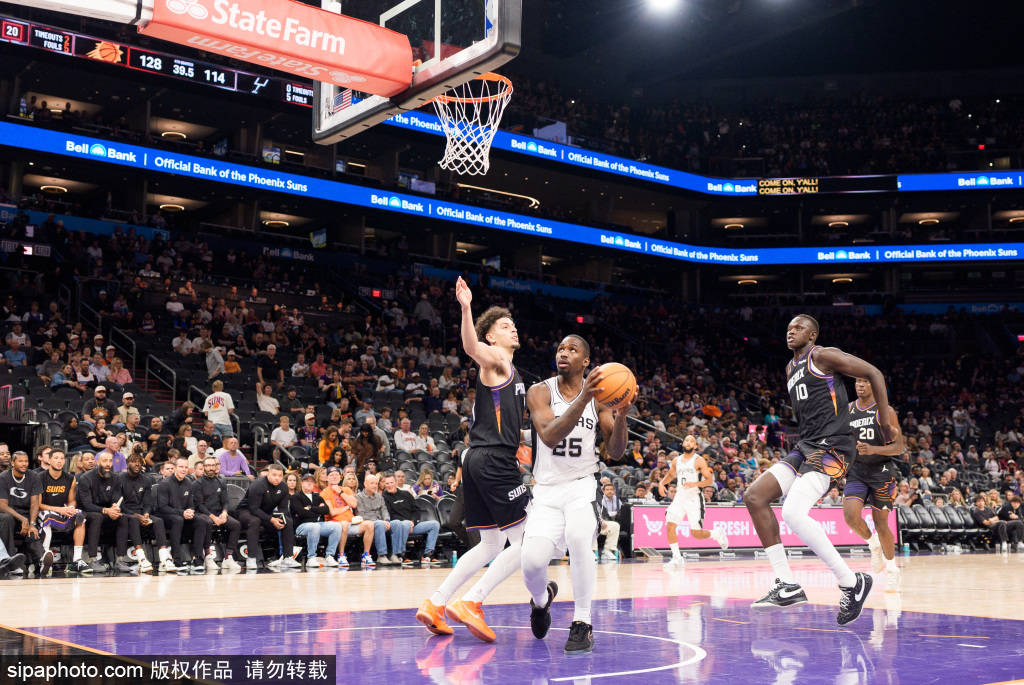 皇冠信用网登123出租
_马刺与火箭周五NBA杯小组赛对决:伤病影响谁能胜出皇冠信用网登123出租
?