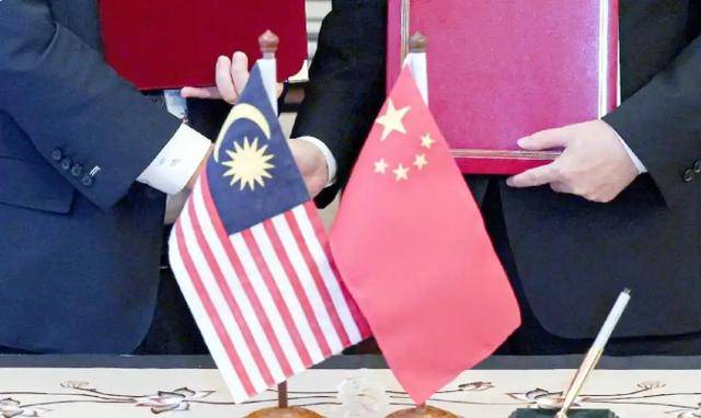 皇冠信用网代理
_与美国签协议皇冠信用网代理
，犯了众怒！中方严正关切，马来西亚急赴华澄清