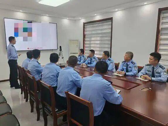 库拉索足球_“太坑孩子库拉索足球！” 淄博警方抓了15人！足足有200余吨