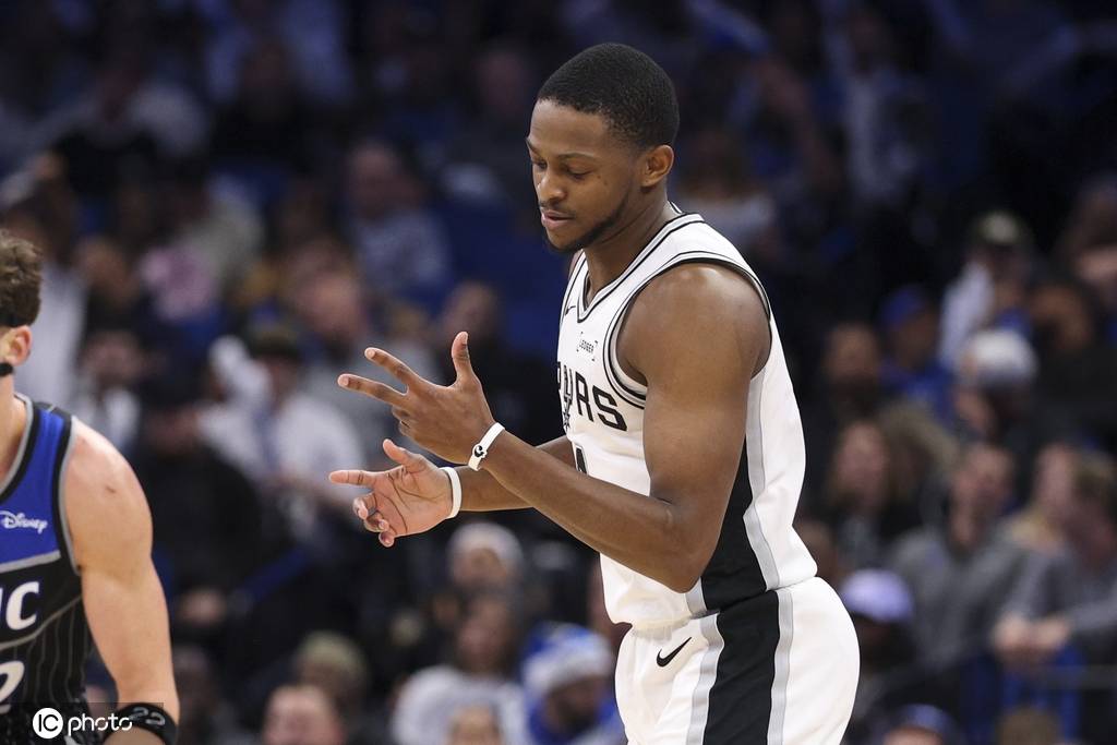 皇冠足球管理平台出租
_NBA杯八强战前瞻:雷霆湖人势头凶猛 文班是否冒险复出皇冠足球管理平台出租
?