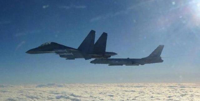 世界杯代理拿盘_台海再现激烈对峙世界杯代理拿盘，歼16三连击重创台独气焰，台军已被枪口顶住