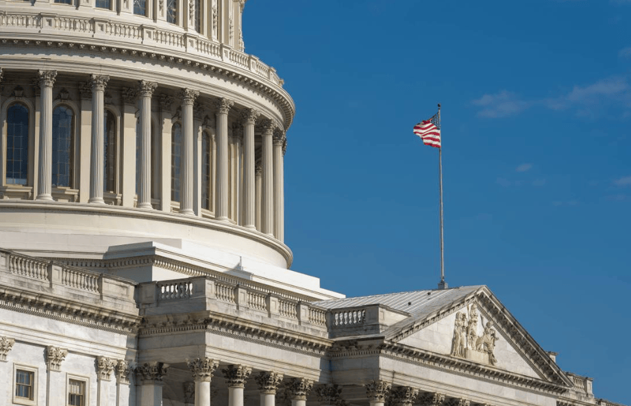 皇冠会员注册_9年来首次访问中国！一想起解放军的军容皇冠会员注册，特朗普忍不住发出赞叹