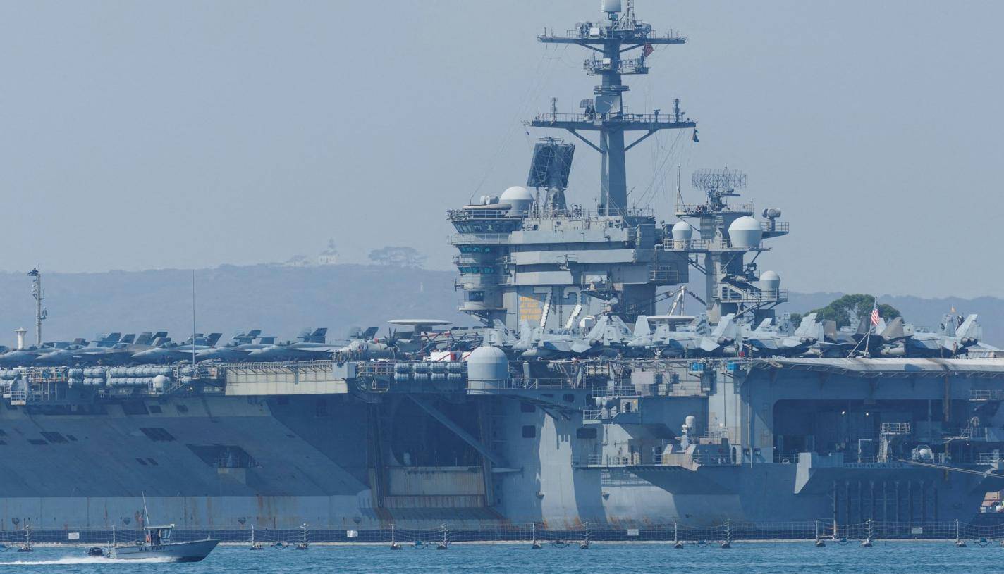 皇冠登3管理出租
_伊朗4枚弹道导弹“突袭”美军航母皇冠登3管理出租
,却变成一场“昂贵的烟花秀”