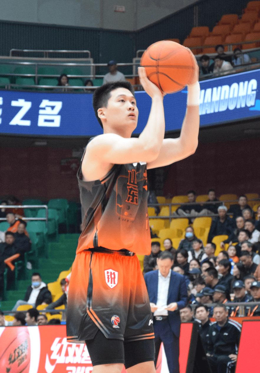 皇冠信用网哪里申请_众人拾柴火焰高！5人得分上双皇冠信用网哪里申请，山东高速轻取天津，止住连败